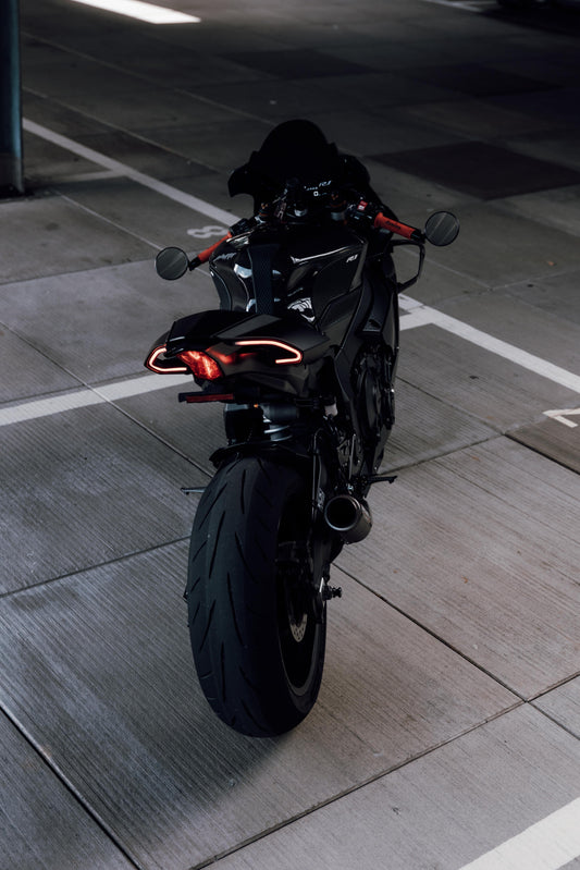 R1 Kennzeichenhalter